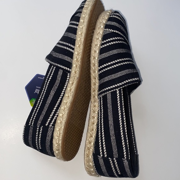 Toms NIB Alpargata Rope slip on espadrille shoes. Black Global Stripe size 7.5 - Picture 7 of 11